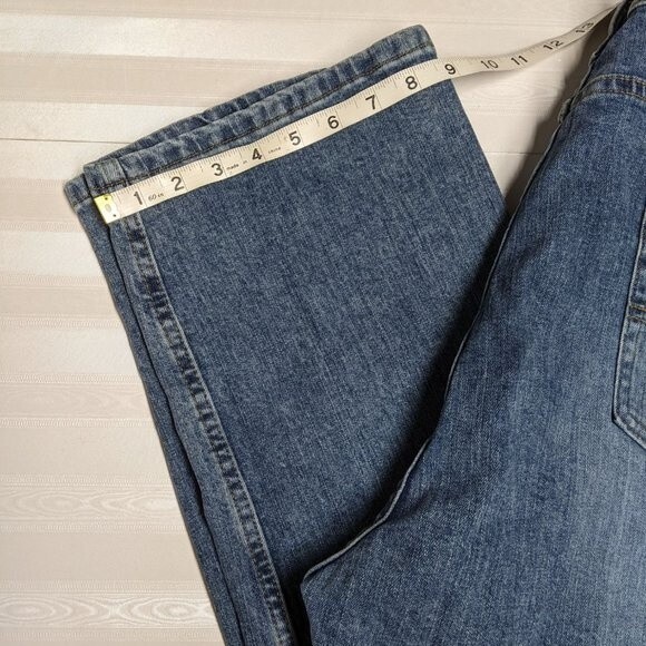 Wrangler Jeans Men 42x32 Authentics Straight Leg Regular Fit Blue Medium Wash - Picture 7 of 9